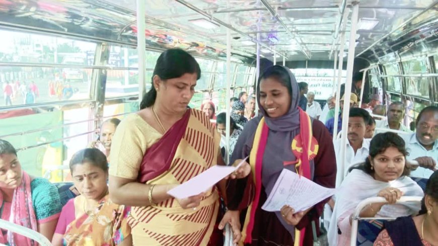 தமிழக வெற்றிக் கழகத் தலைவர்  அறிக்கையை சுட்டிக்காட்டி பொதுமக்களுக்கு துண்டு பிரசுரங்கள் விநியோகம் செய்யப்பட்டது