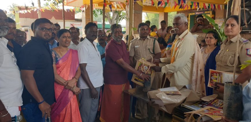 வள்ளுவர்புரம் கிராமத்தில் மாரியம்மன் கோயில் மண்டல பூஜை.
