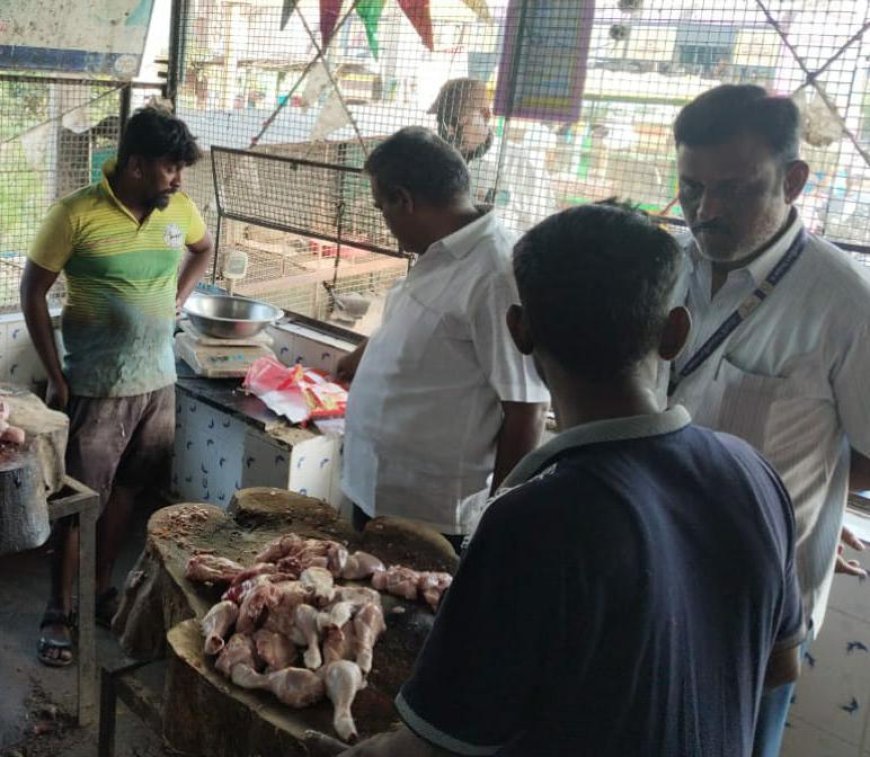 சுகாதாரமற்ற முறையில் இறைச்சி விற்பனை செய்த கடைகளுக்கு உணவு பாதுகாப்பு துறை அபராதம்...