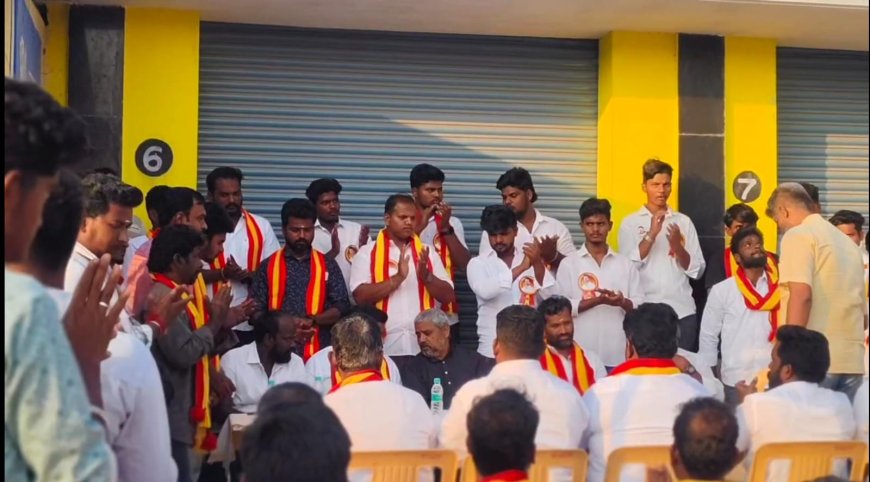 தடைகளை உடைத்து கொடியேற்றி பொது கூட்டம் நடத்திய தமிழக வெற்றி கழகம்...