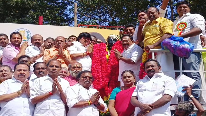 மாமன்னர் திருமலை நாயக்கரின் பிறந்தநாள் விழாவை முன்னிட்டு அதிமுக அமைச்சர்கள் மாலை அணிவித்து மரியாதை...