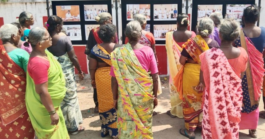 தமிழக அரசின் திட்டங்கள் மற்றும் சாதனைகள் விளக்கப் புகைப்பட கண்காட்சினை பொதுமக்கள் பார்வையிட்டனர்...