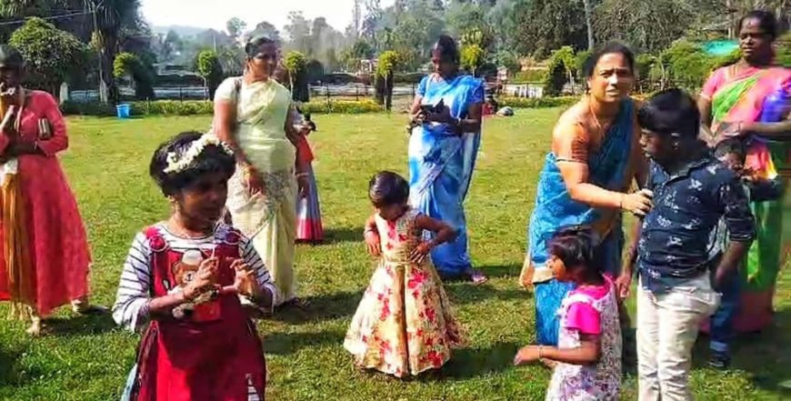 தமிழ்நாடு அரசு சார்பில் மனவளர்ச்சி குன்றிய குழந்தைகளுக்கு தன்னம்பிக்கையை வளர்க்கும் வகையில் கொடைக்கானலுக்கு கல்வி சுற்றுலா அழைத்துச் செல்லப்பட்டனர்...