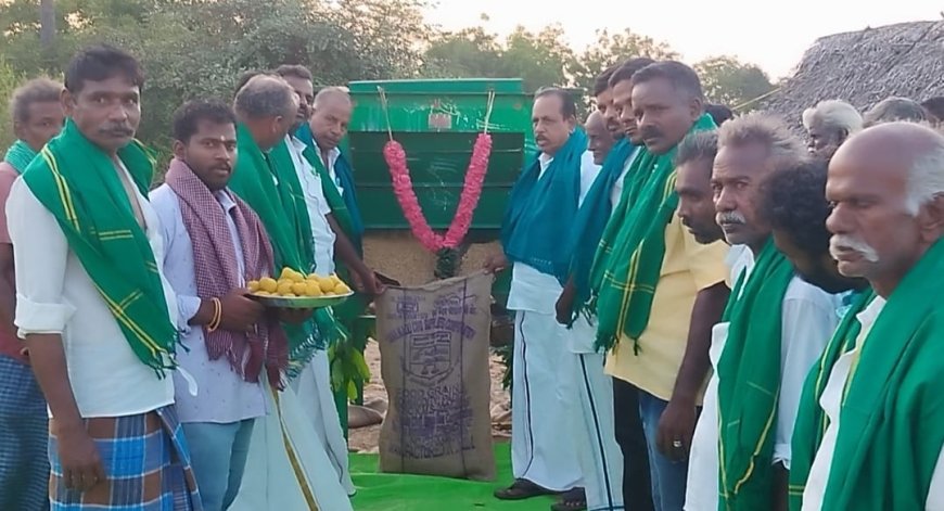 உத்திரமேரூர்-பாலேஸ்வரத்தில் அரசு நேரடி நெல் கொள்முதல் நிலையத்தை உத்திரமேரூர் எம்எல்ஏ சுந்தர் திறந்து வைத்து இனிப்புகள் வழங்கினார்...