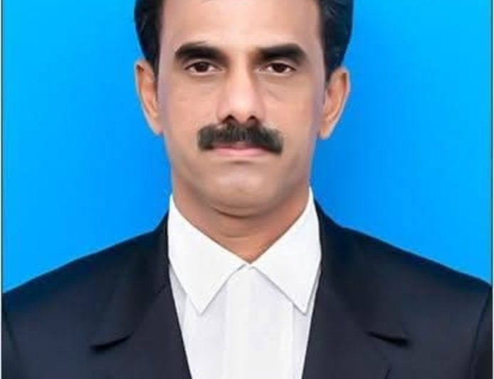 தமிழகத்திலே முதல்முறையாக: திருச்சி குற்றவியல் வழக்கறிஞர் சங்கத்தில் தொடரும் இலவச BP, Sugar மருத்துவ முகாம்