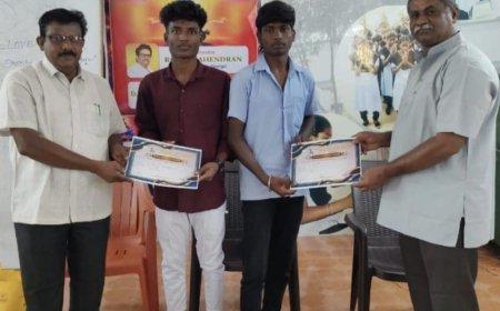 திண்டுக்கல் புனித லசால் புதுமனம் ஐடிஐ சார்பாக 25 ஆம் ஆண்டு வெள்ளி  விழாவை முன்னிட்டு ஒளியூட்டும் ஆன்மீக யோகா நிகழ்ச்சி...