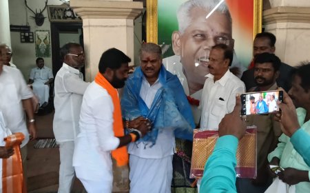 தேசிய ஜனநாயக கூட்டணிக்கு, சிவசேனா கட்சி சார்பாக ஆதரவு!