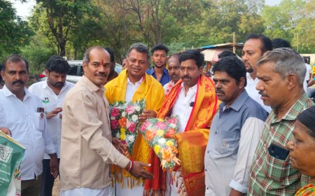 திருமண மேடை அலங்கரிப்பாளர் சங்கம் அதிமுக வுக்கு ஆதரவு தலைவர் பாலமுருகன் தலைமையில் நிர்வாகிகள் வேட்பாளர்களுடன் சந்திப்பு...
