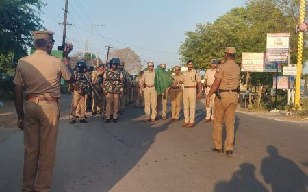 திருச்சியில் காவல்துறை அதிரடி அணிவகுப்பு - பொதுமக்கள் மத்தியில் விழிப்புணர்வு!