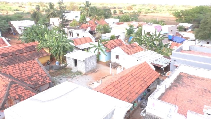 மணப்பாறை அருகே கிரஷருக்கு வழங்கப்பட்ட அனுமதியை ரத்து செய்யக்ககோரி கிராம மக்கள் தேர்தல் புறக்கணிப்பு,வீடுகள் தோறும் கருப்பு கொடி கட்டி எதிர்ப்பு....