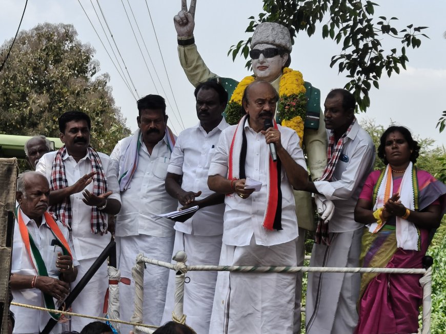 தெலுங்கு பேசும் மக்களிடம் தெலுங்கில் மாட்லாடி வாக்கு சேகரித்த ஶ்ரீரங்கம் அதிமுக வேட்பாளர் மனோகரன்...