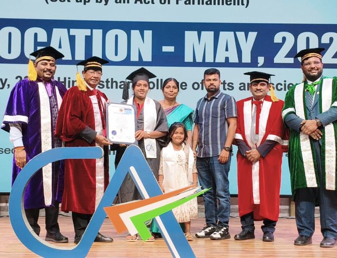 கோவையில் முதன்முறையாக இந்திய பட்டயக் கணக்காளர் நிறுவனத்தின் பட்டமளிப்பு விழா, சுமார், 110 புதிய பட்டயக் கணக்காளர்களுக்கு பட்டங்கள்  வழங்கி பெருமை படுத்த பட்டது...