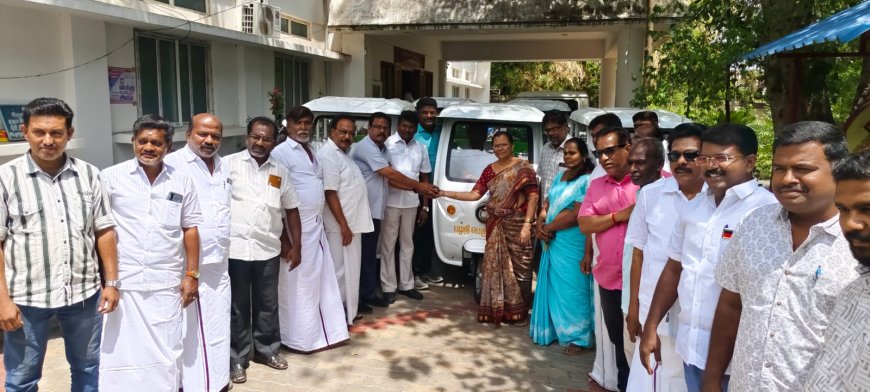 பழனி நகராட்சிக்கு ரூ.17 லட்சம் மதிப்பிலான 5 பேட்டரி வாகனங்கள் நன்கொடை...